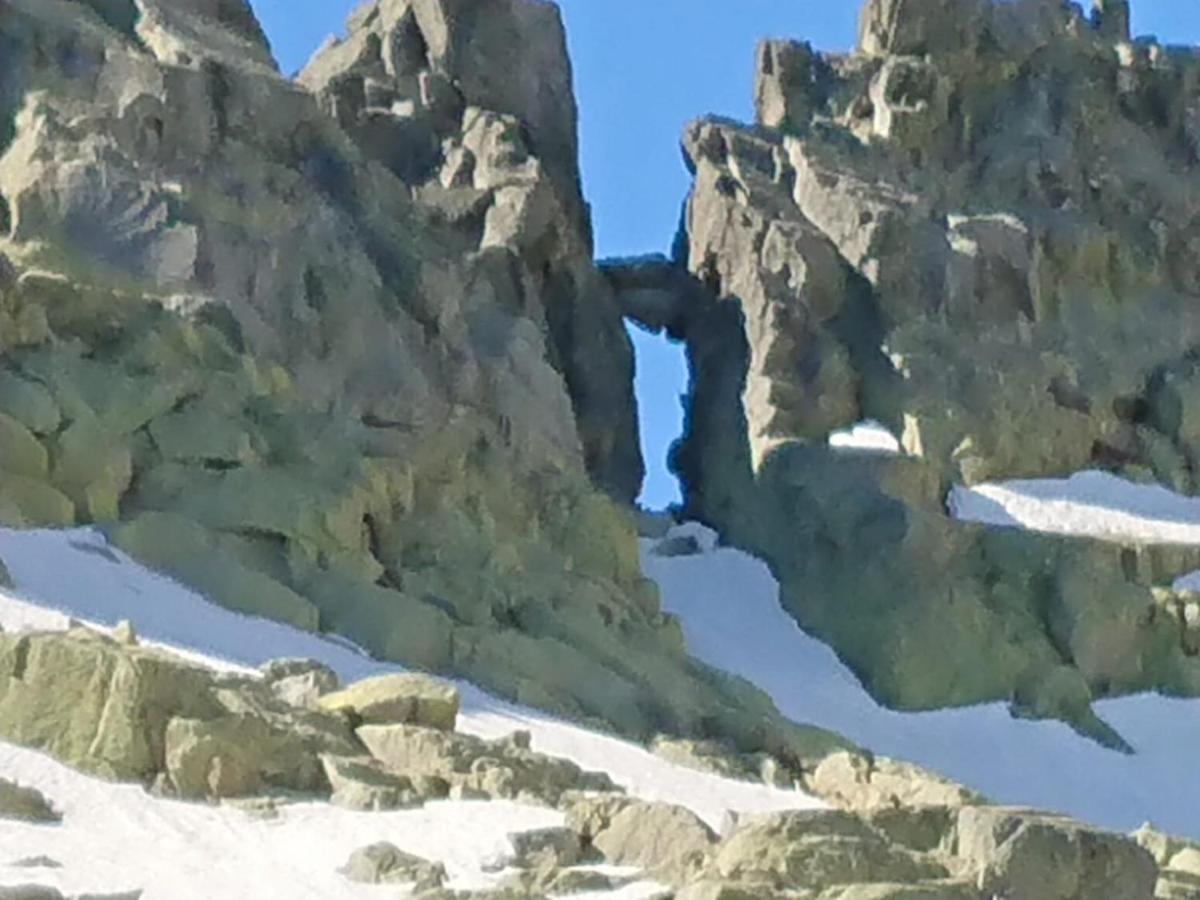 Cara Norte De Gredos โอยอส เดล เอสปีโน ภายนอก รูปภาพ